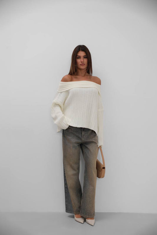 Boat neck sweater